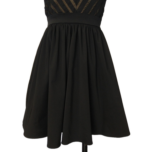 Vintage Y2K City Triangles Little Black Halter Dress Size 5 XS Fit & Flare Mini - Picture 5 of 9